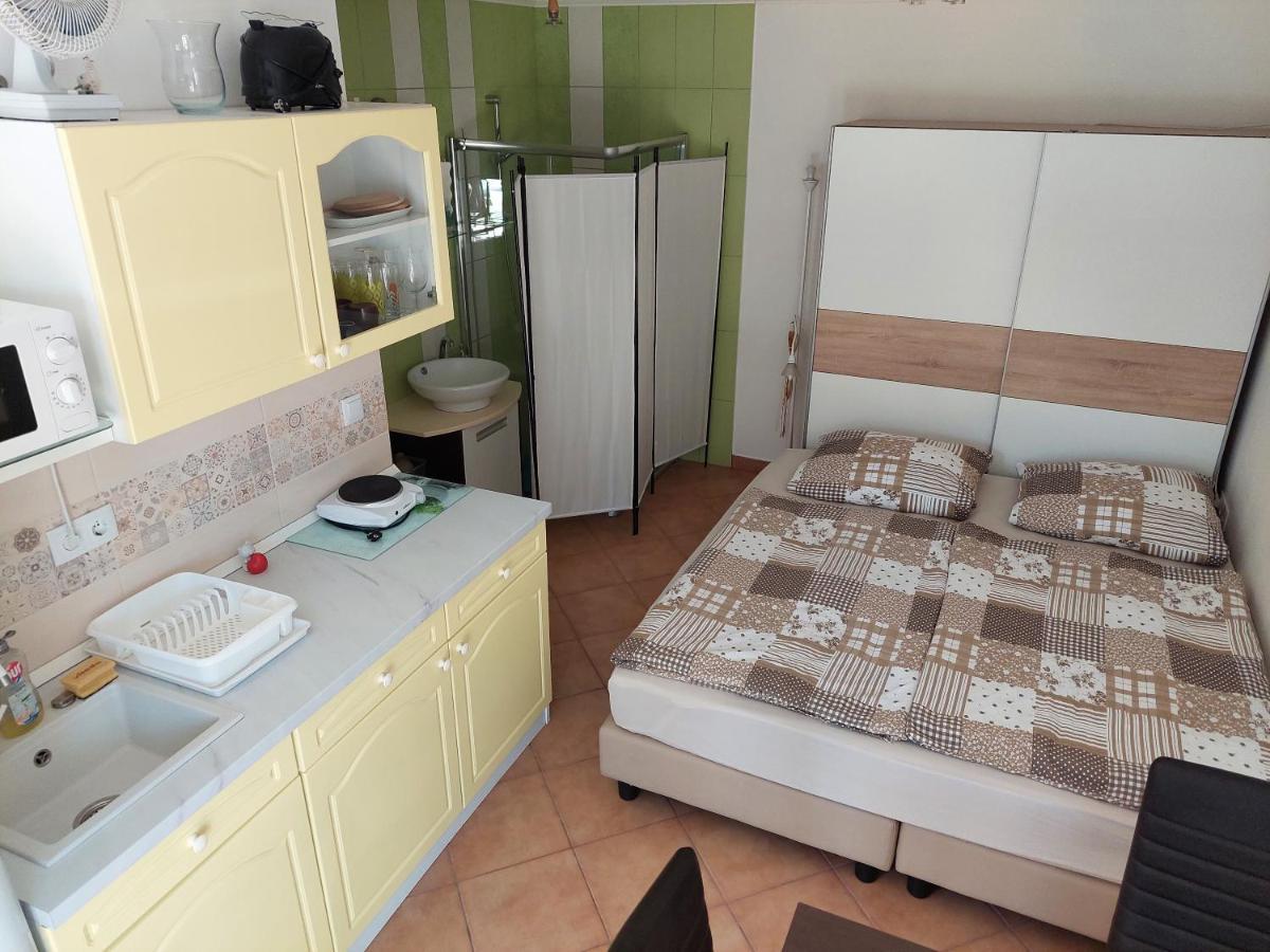 Appartement Pol-Lak à Szolosgyorok Extérieur photo