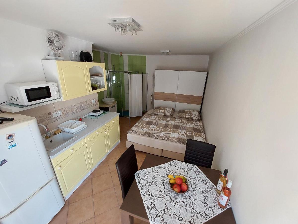 Appartement Pol-Lak à Szolosgyorok Extérieur photo